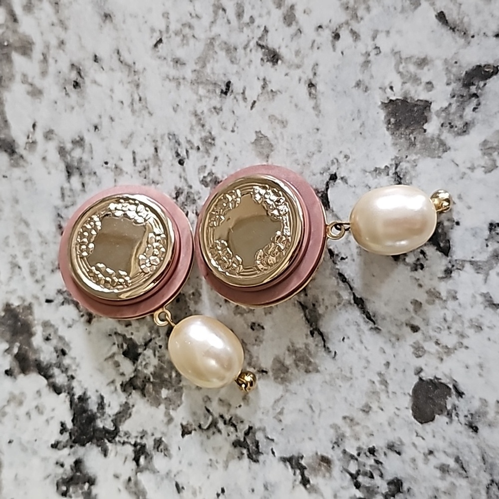 KIEN vintage 1980's clip-on earrings.